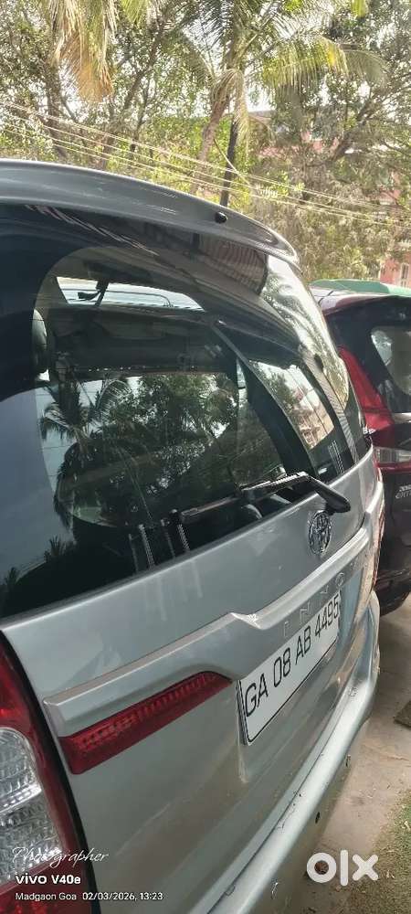 Toyota Innova 2010 Diesel 290000 Km Driven