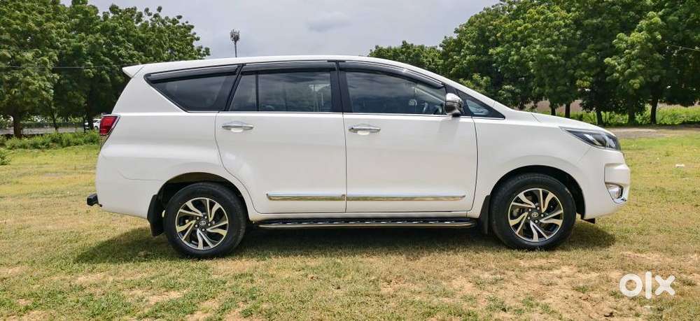 Toyota Innova Crysta 2.4 V 7 Str, 2024, Diesel