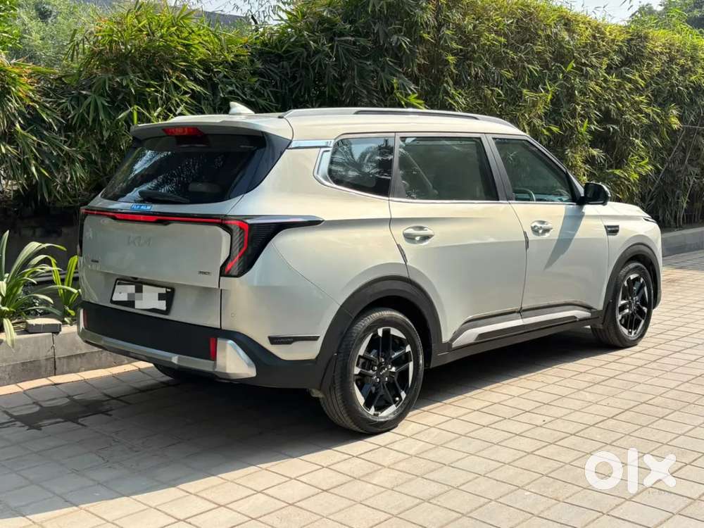 Kia Carens Clavis, 2025, Petrol