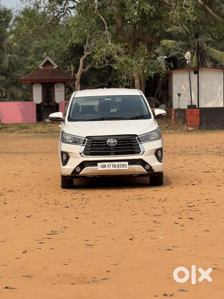 Toyota Innova Crysta 2017