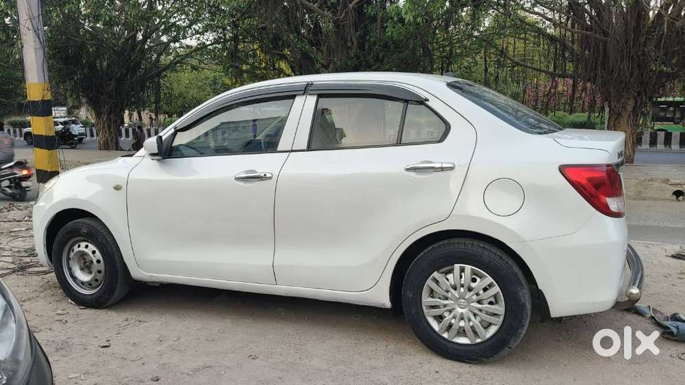 Maruti Suzuki Swift Dzire Lxi Option, 2017, Cng & Hybrids