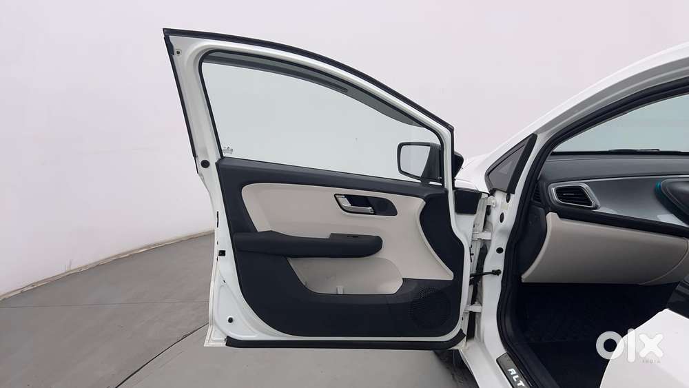 Tata Altroz 1.2 Xz Plus Petrol, 2021, Petrol