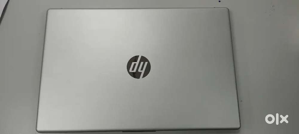 Please sell my laptop ne Brand 1 month huye he khride huye