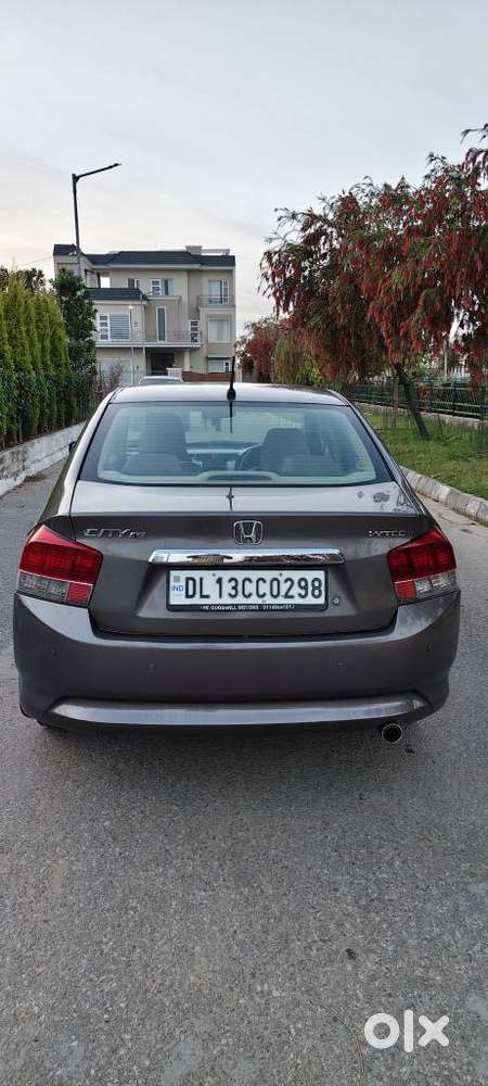 Honda City 2011-2013 V At Exclusive, 2011, Petrol