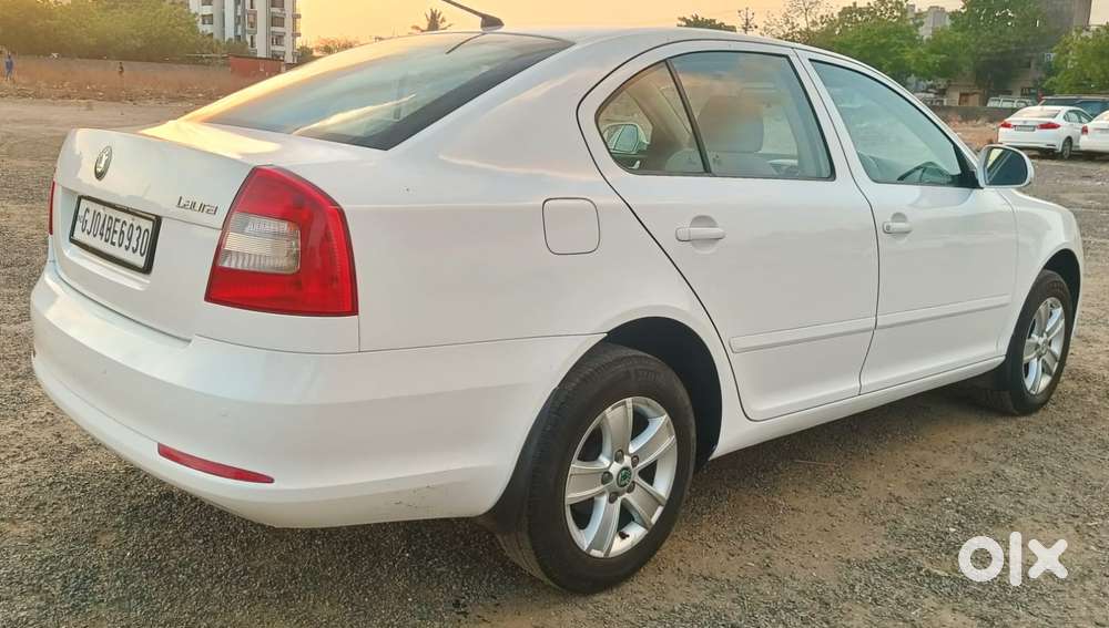 Skoda Laura 1.9 Tdi Mt Elegance, 2012, Diesel