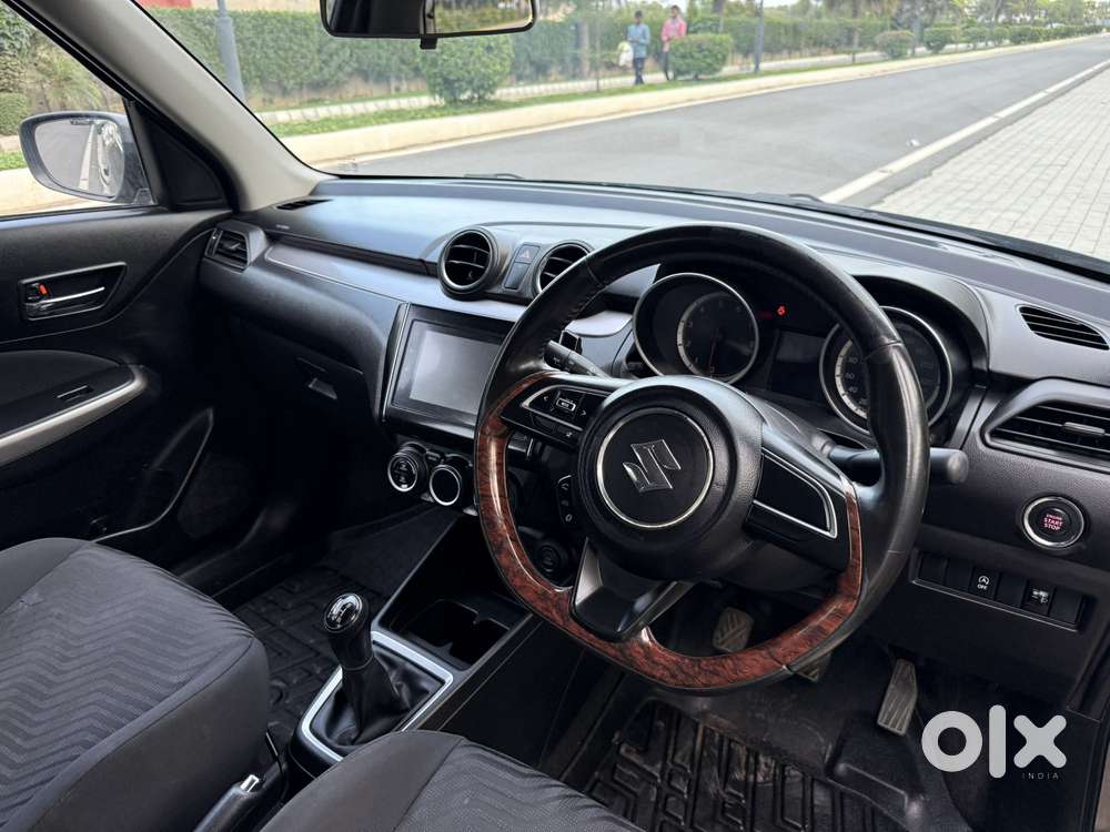 Maruti Suzuki Swift Vxi Optional, 2022, Petrol