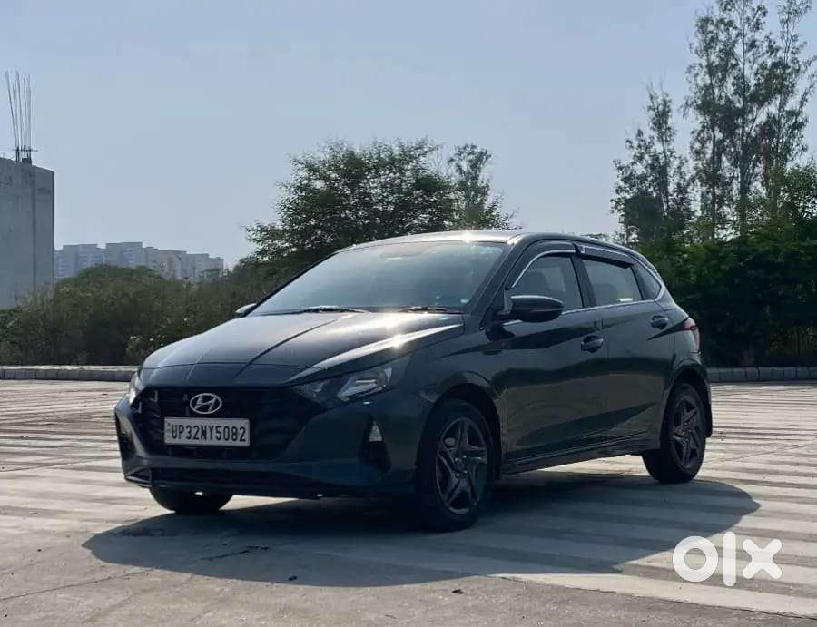 Hyundai I20 Sportz 1.2 Ivt Dual Tone, 2023