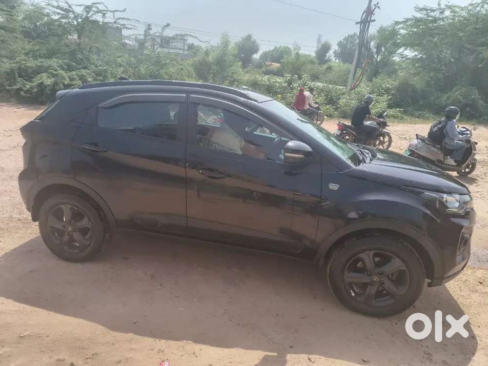 Tata Nexon Xz Plus Dark Edition Excellent Condition Petrol Varjan