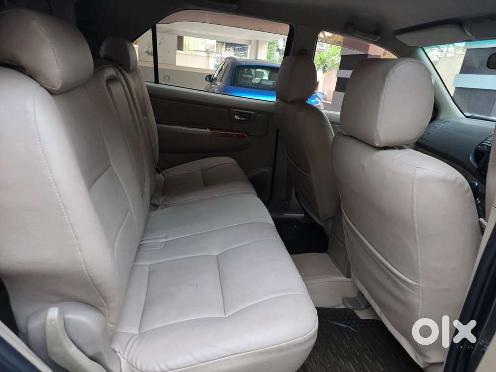 Toyota Fortuner 3.0 4x4 Manual, 2011, Diesel