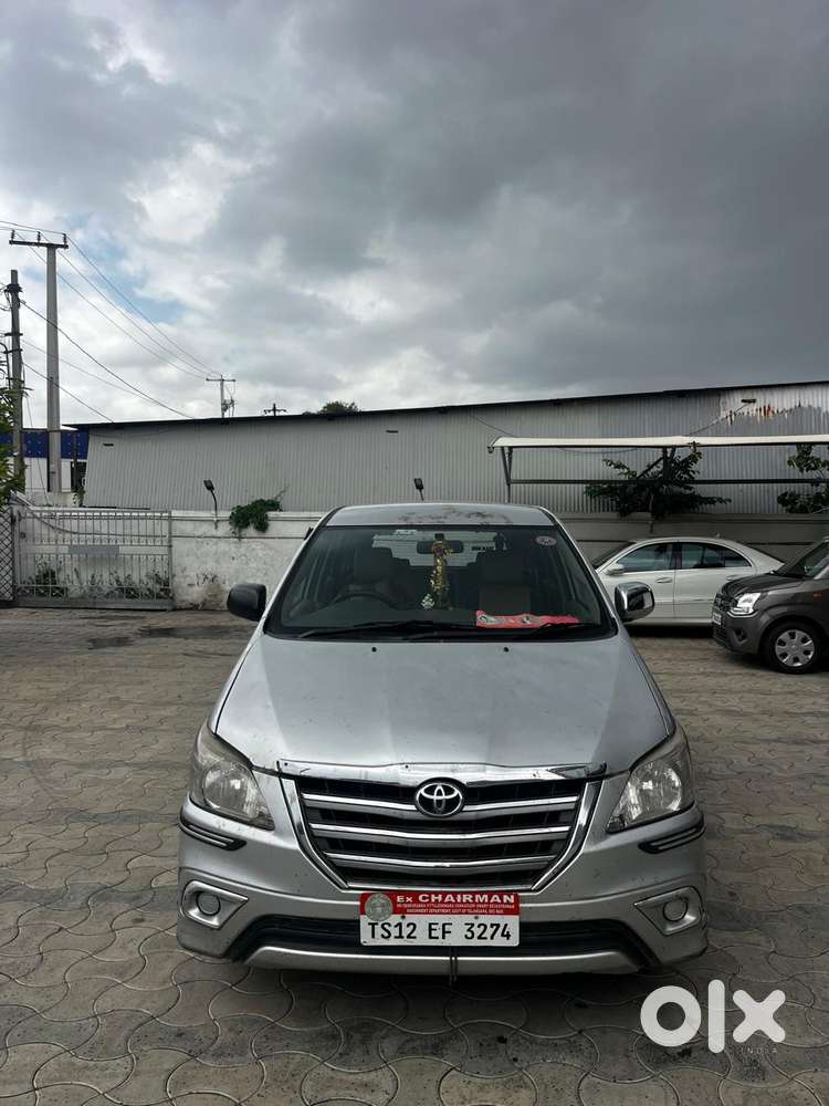 Toyota Innova 2.5 G (diesel) 8 Seater, 2013, Diesel