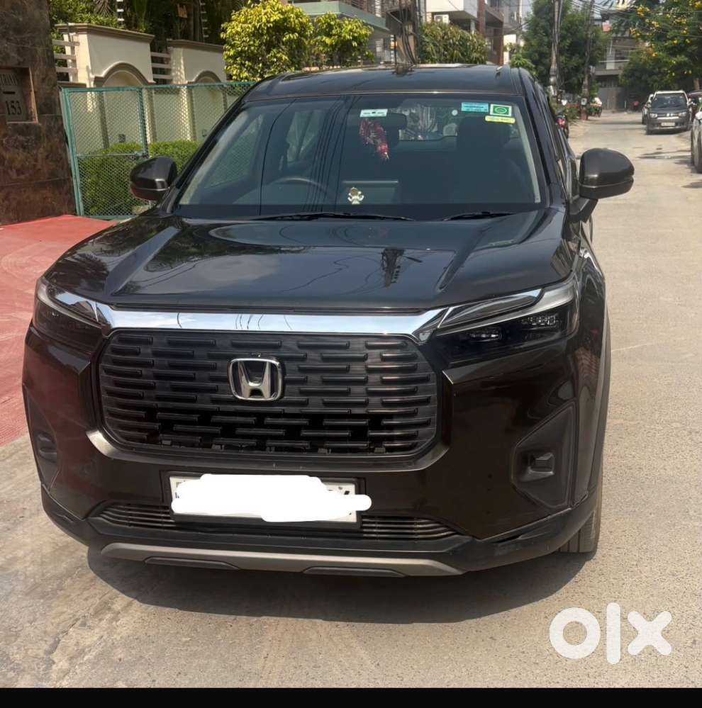 Honda Elevate 2023 Petrol V Cvt Female Driven Perfect Condition