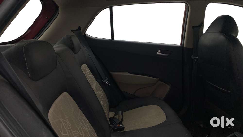 Hyundai Grand I10 2013-2016 At Sportz, 2014, Petrol