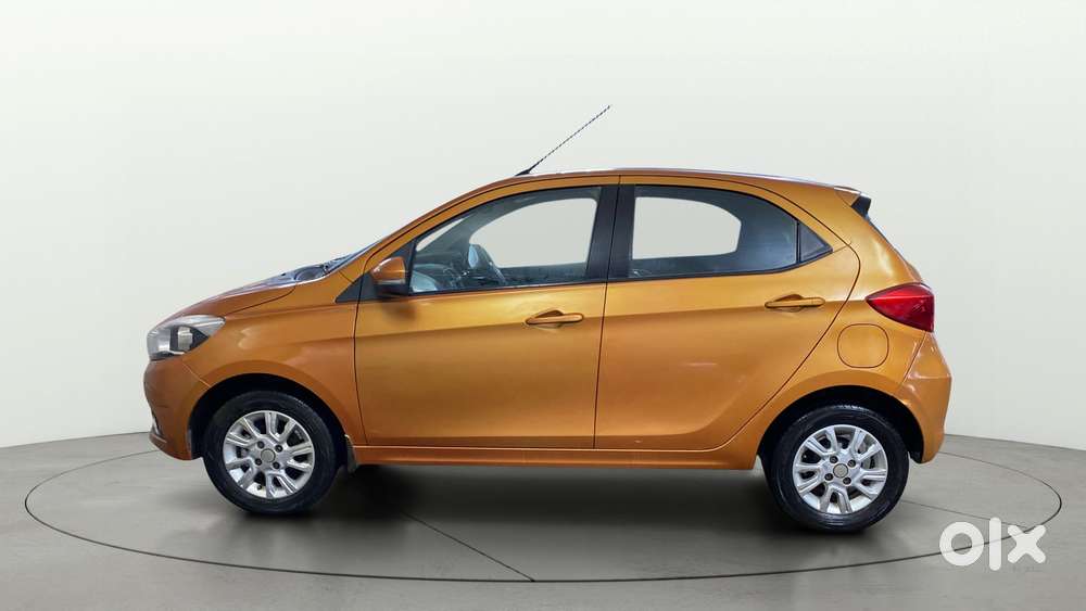 Tata Tiago 1.2 Revotron Xza, 2018, Petrol