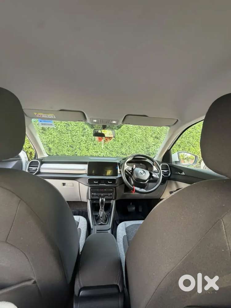Skoda Kylaq Signature Plus Automatic 2025