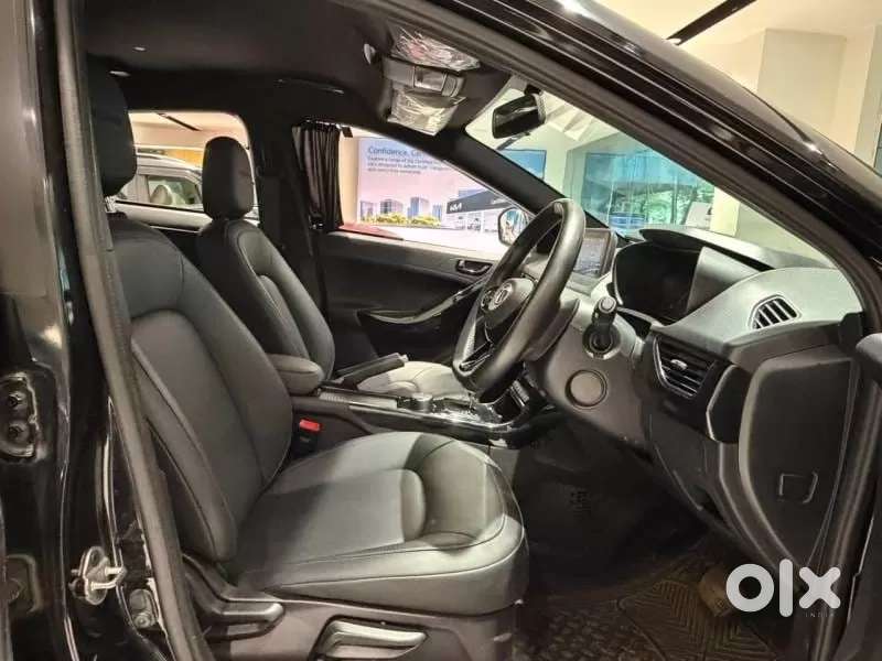 Tata Nexon 1.2 Revotron Xza Plus Luxs Red Dark Edition Amt, 2023, Pe..
