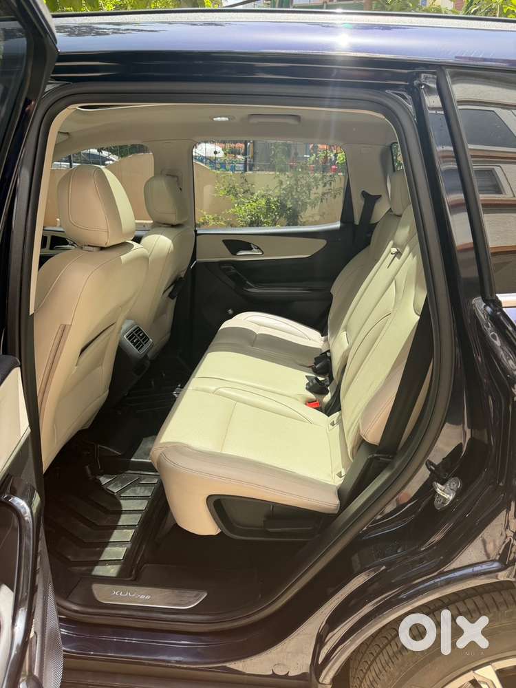 Mahindra Xuv700 Diesel 2023