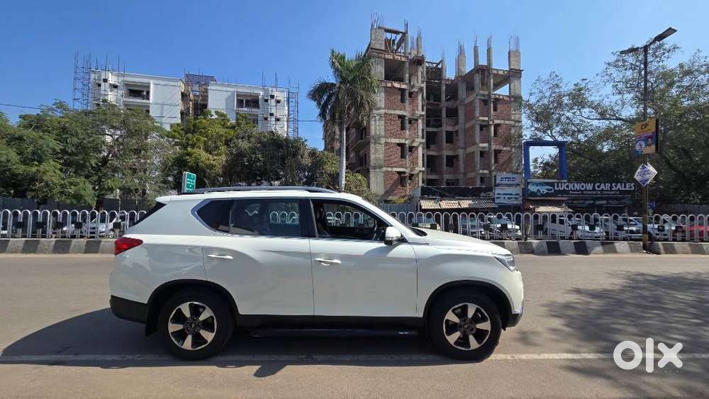 Mahindra Alturas G4 4wd At, 2020, Diesel