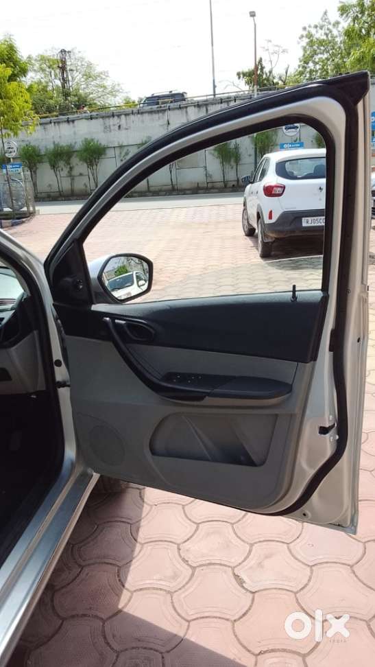Tata Tiago 1.2 Revotron Xta, 2018, Petrol