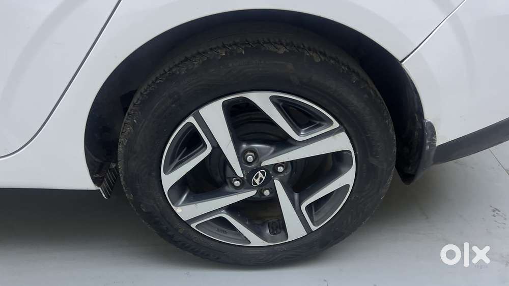 Hyundai Aura 1.0 Sx Plus Petrol, 2020, Petrol