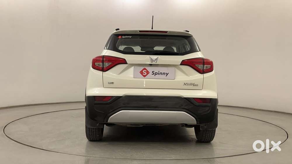 Mahindra Xuv300 W8 Option Diesel, 2023, Diesel