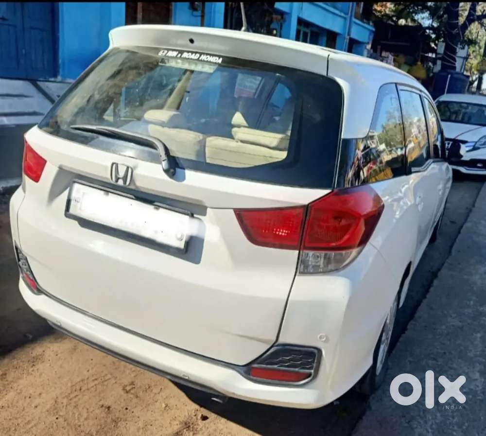 Honda Mobilio Top V Model