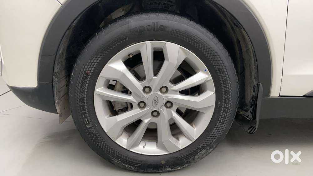 Mahindra Xuv300 W8, 2020, Petrol