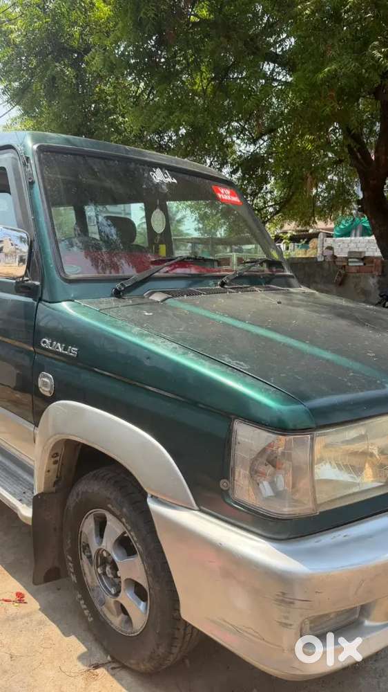 Toyota Qualis 2004 Diesel 170000 Km Driven