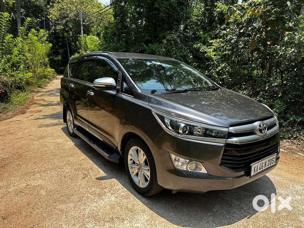 Toyota Innova Crysta 2016 Diesel 163000 Km Driven