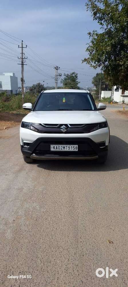 Maruti Suzuki Brezza 1.5 Vxi Cng, 2023, Cng & Hybrids