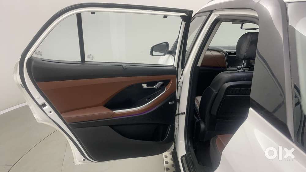 Hyundai Alcazar 1.5 Tdct Signature (o) 7s Petrol, 2023, Petrol