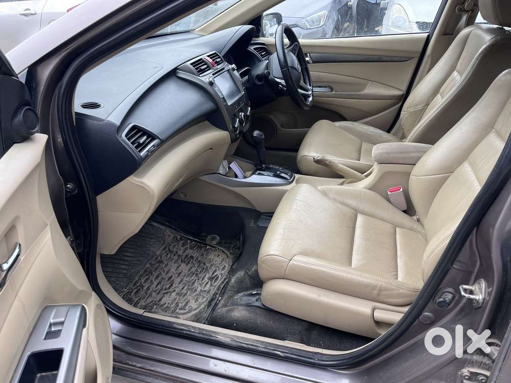 Honda City V At Sunroof I-vtec, 2013, Petrol