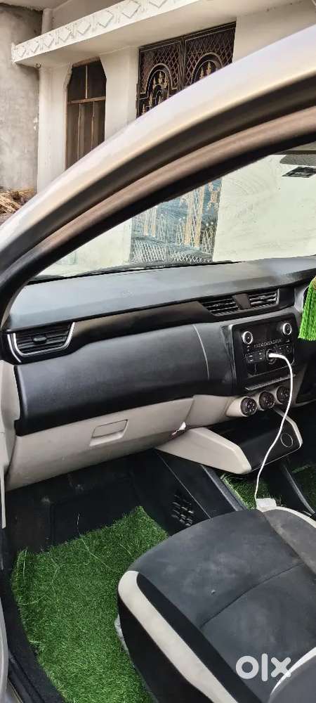 7 Seater Car Loan Provide 75% Renault Triber 1.0 Rxt 2024