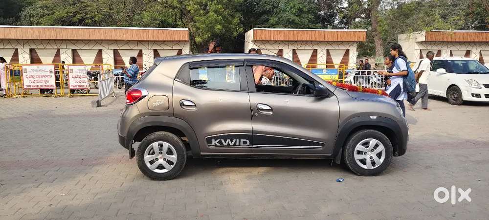 Renault Kwid Rxt 2018 Odometer 100600 Km