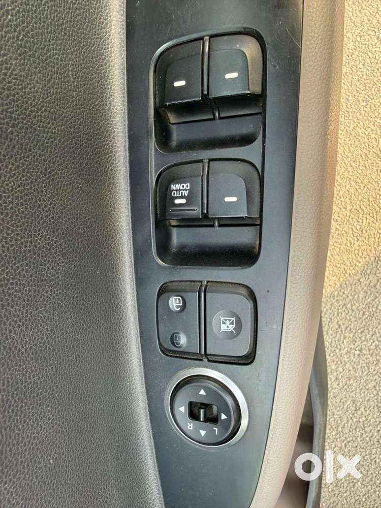 Hyundai I10 2016 Petrol 32764 Km Driven