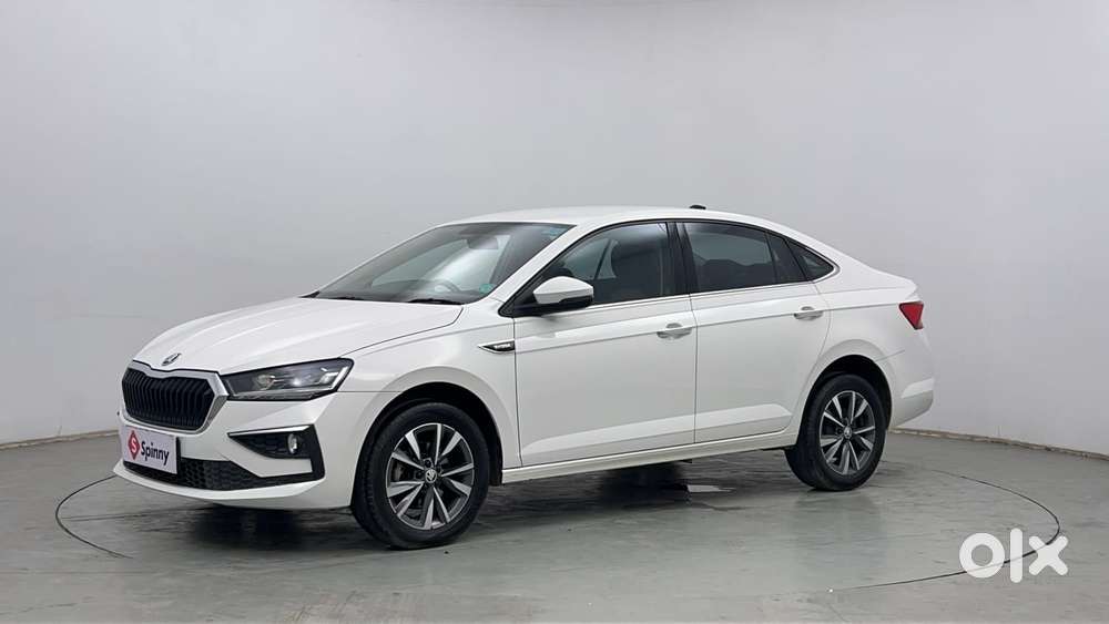 Skoda Slavia Style 1.0l Tsi Mt, 2022, Petrol