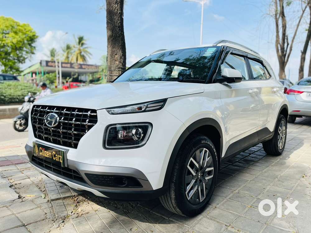 Hyundai Venue Sx Plus Turbo Dct, 2022, Petrol