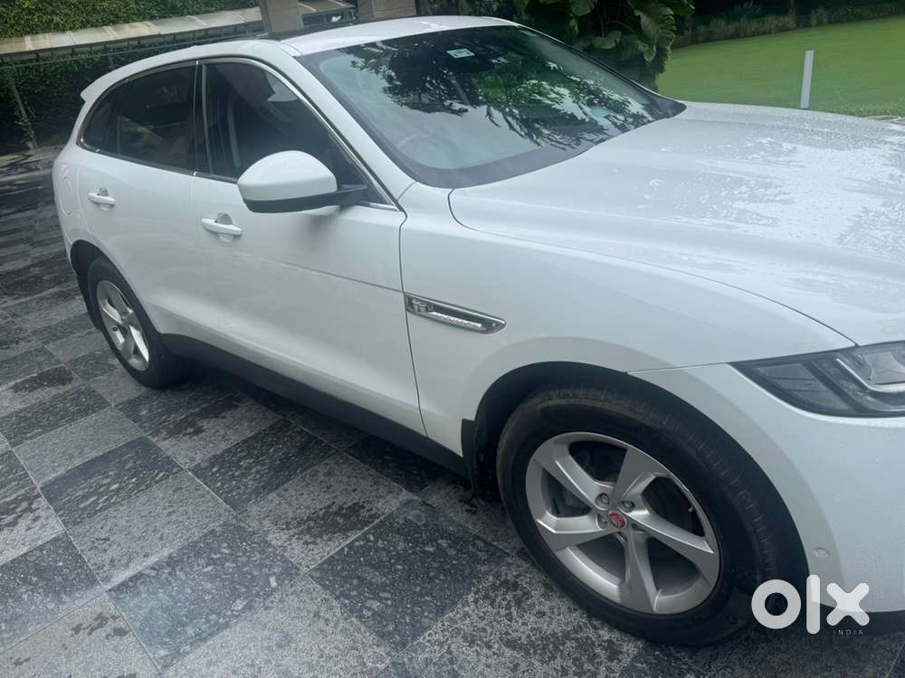 Jaguar F-pace 2019 Diesel 57500 Km Driven