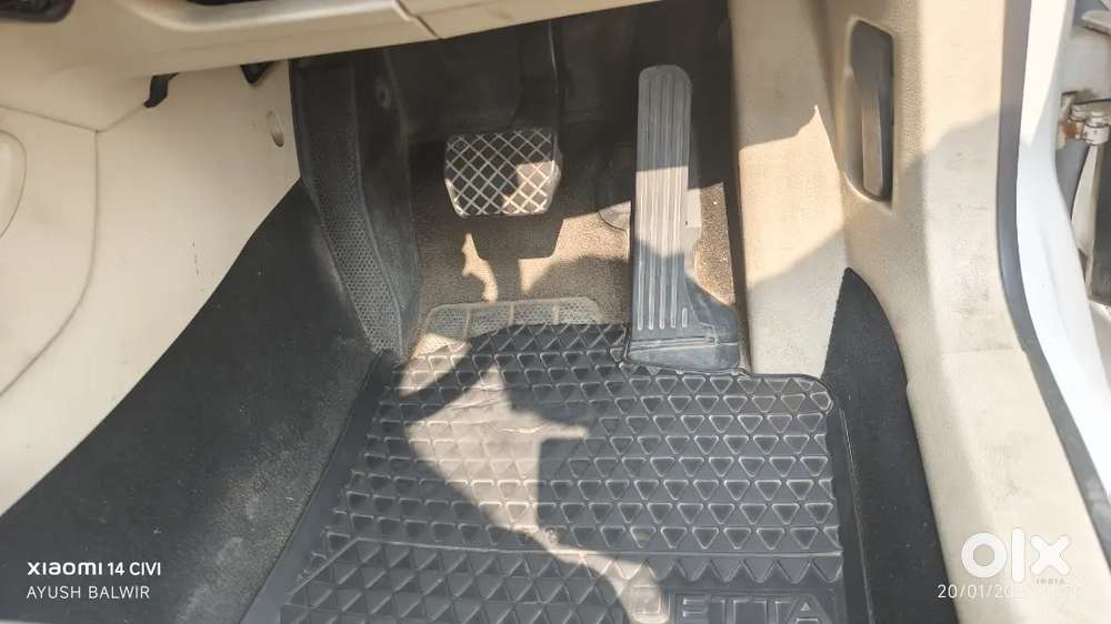 Volkswagen Jetta 1.9 Tdi Automatic  Diesel