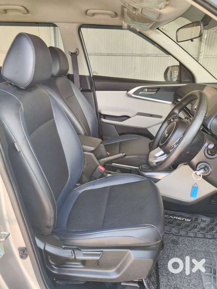 Kia Carens, 2024, Petrol