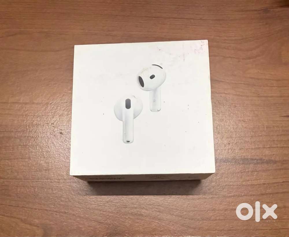 Apple Airpods 4 with active noise cancelation - Accessories in