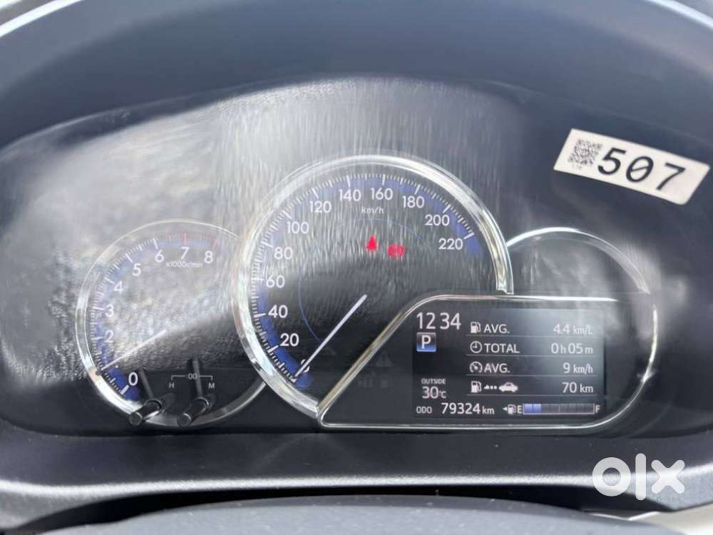 Toyota Yaris V Cvt, 2019, Petrol