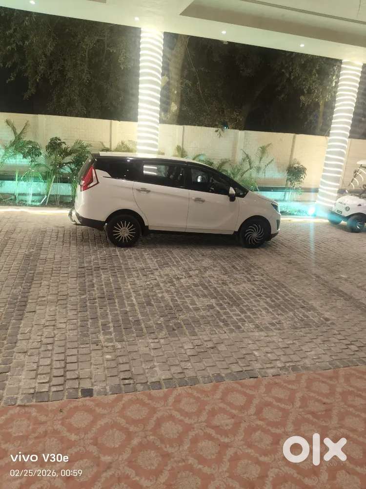 Mahindra Marazzo 2019