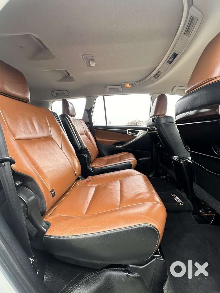 Toyota Innova Crysta 2.8z Automatic, 2017, Diesel