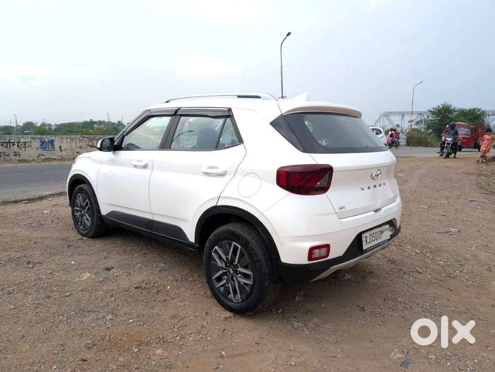 Hyundai Venue 1.5 Crdi Sx (o), 2022, Diesel