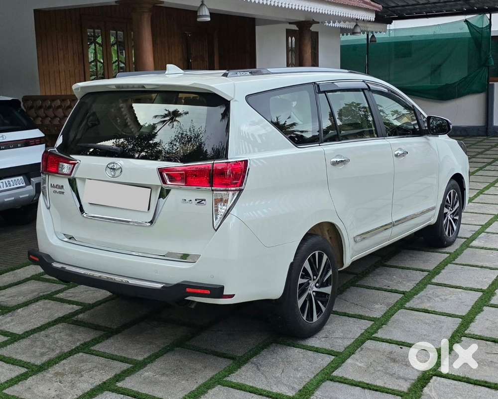 Toyota Innova Crysta 2021