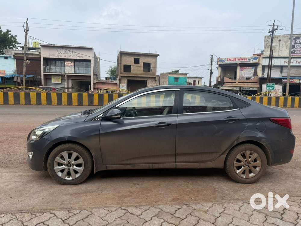 Hyundai Verna Petrol 2015