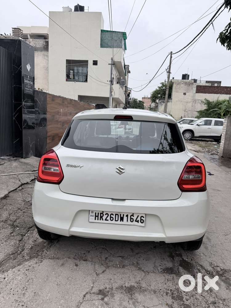 Maruti Suzuki Swift Vxi Abs Bsiv, 2019, Petrol