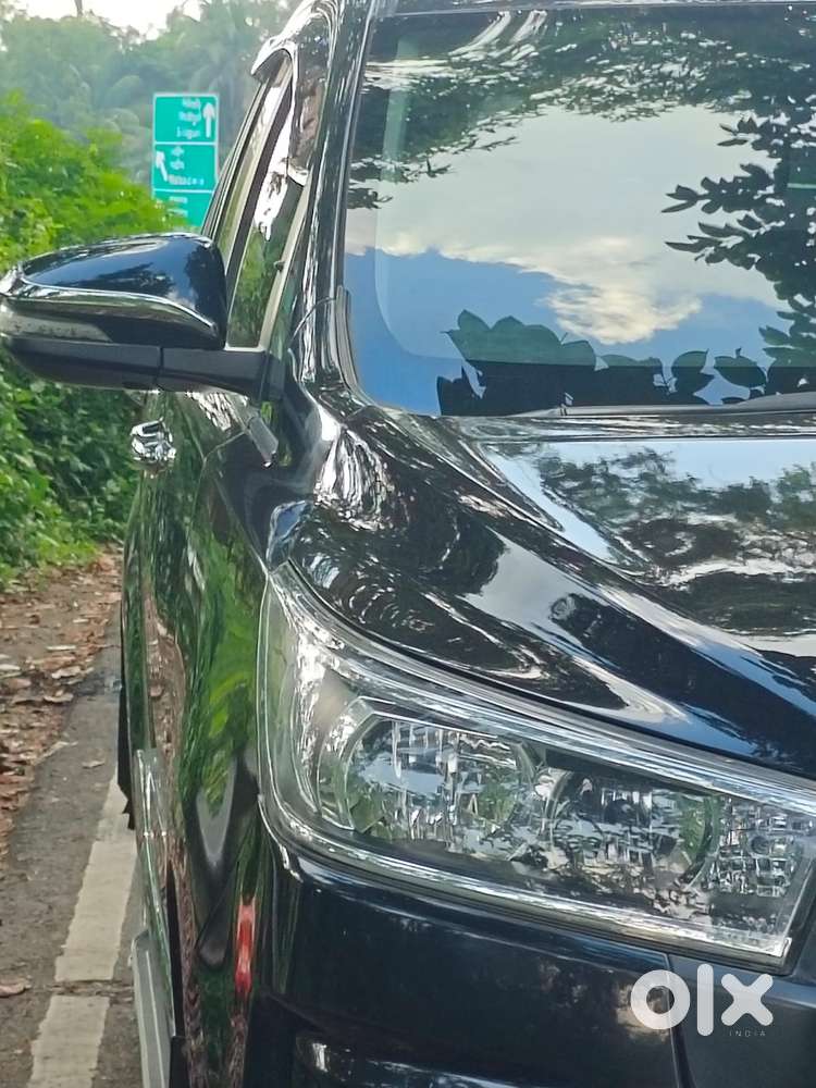 Toyota Innova Crysta [2020-ongoing] 2.4 Gx At 8 Str, 2024