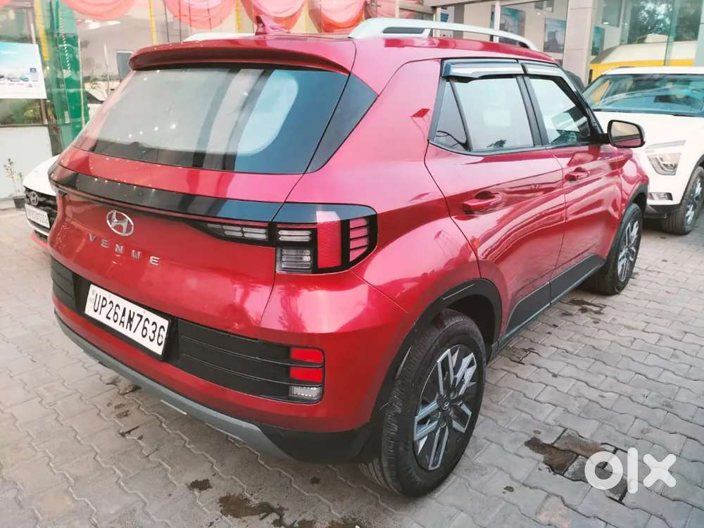 Hyundai Venue 2022 Diesel 62000 Km Driven