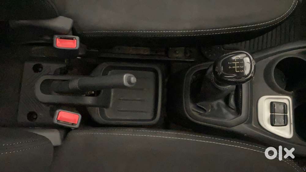 Datsun Redigo T Option, 2018, Petrol